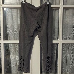 😉Bundle Days😉Women’s Juniors SO Perfect Leggings Capri Criss Cross Back Of Legs